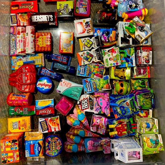 Toy mini brands - Picture 1 of 2